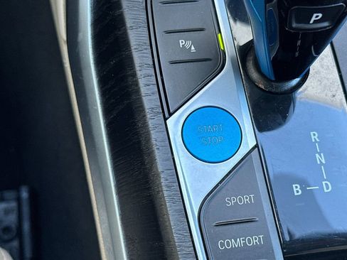 Used 2023 BMW i4 eDrive40 w/ Premium Package image 25