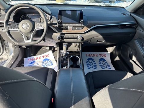 Used 2024 Nissan Altima 2.5 SV image 32