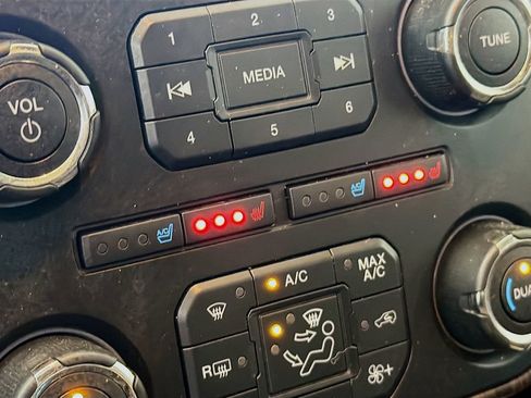 Used 2017 Ford Expedition EL King Ranch image 17