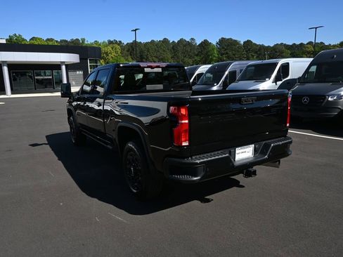 Used 2024 Chevrolet Silverado 2500 LTZ w/ LTZ Plus Package image 4