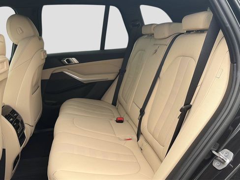 Used 2022 BMW X5 sDrive40i w/ Premium Package RWD image 12