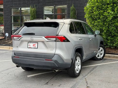 Used 2020 Toyota RAV4 XLE AWD/4WD image 12