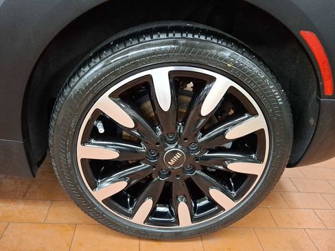 Used 2017 MINI Cooper Clubman S image 6