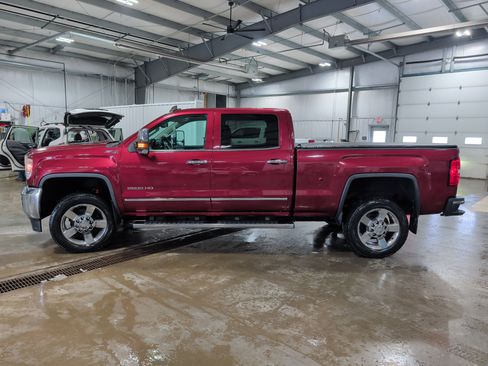 Used 2015 GMC Sierra 2500 SLT w/ Duramax Plus Package image 5