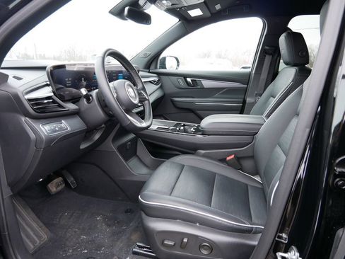 Used 2025 Buick Enclave Sport Touring AWD/4WD image 14