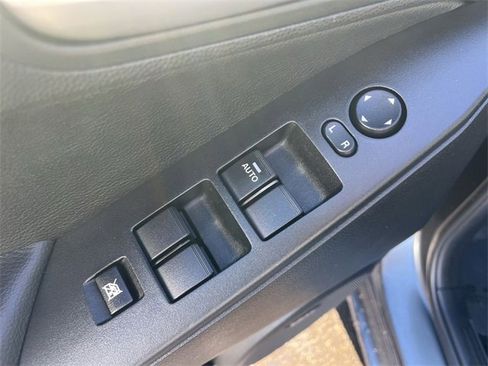 Used 2013 MAZDA MAZDA3 i Grand Touring image 13