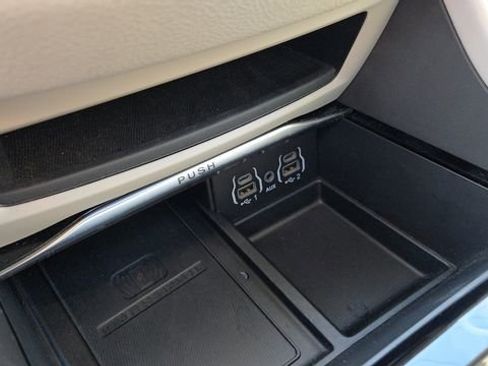 Certified 2021 Chrysler Pacifica Limited image 20