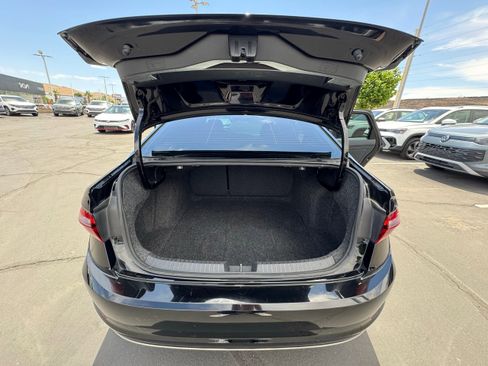 Used 2019 Volkswagen Jetta FWD image 14