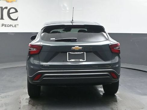 New 2026 Chevrolet Trax LS FWD image 13