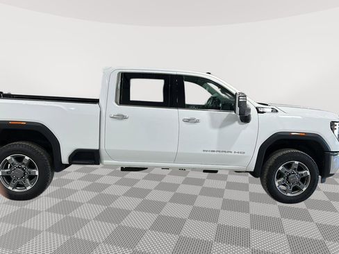Used 2025 GMC Sierra 2500 SLT w/ SLT Convenience Package AWD/4WD image 6