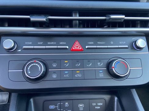 Used 2025 Hyundai Tucson SE FWD image 23