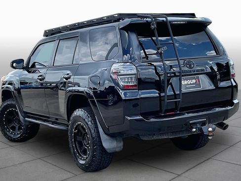 Used 2020 Toyota 4Runner SR5 Premium AWD/4WD image 12