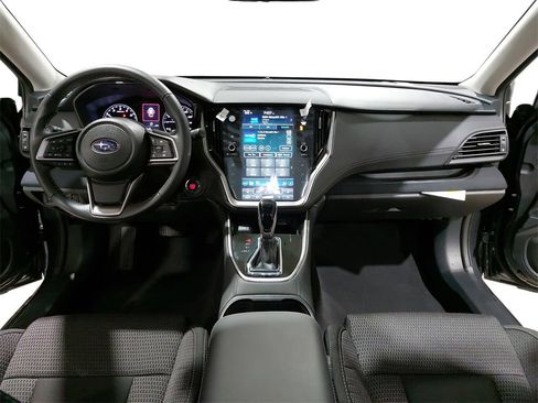 Used 2025 Subaru Outback Premium w/ Popular Package #1A image 9