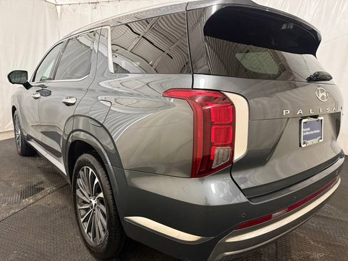Used 2024 Hyundai Palisade Calligraphy image 8