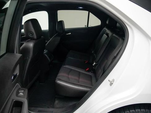 Used 2022 Chevrolet Equinox RS FWD image 24