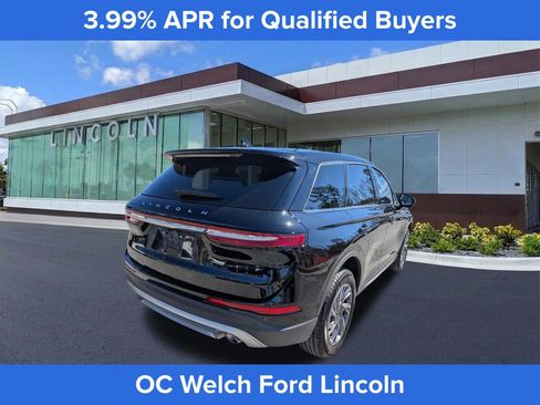 Certified 2025 Lincoln Corsair FWD w/ Equipment Group 101A image 5