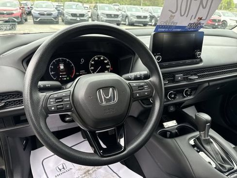 Used 2024 Honda HR-V LX image 13
