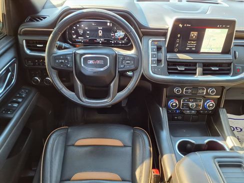 Used 2023 GMC Yukon AT4 w/ AT4 Premium Package image 3