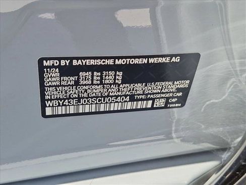 Used 2025 BMW i7 eDrive50 w/ M Sport Package RWD image 27