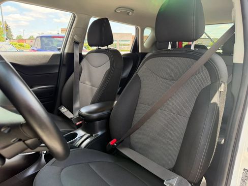 Used 2018 Kia Soul + FWD image 17