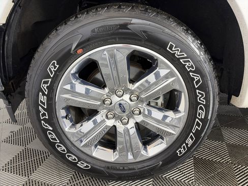 Used 2019 Ford F150 Lariat w/ Equipment Group 502A Luxury image 35