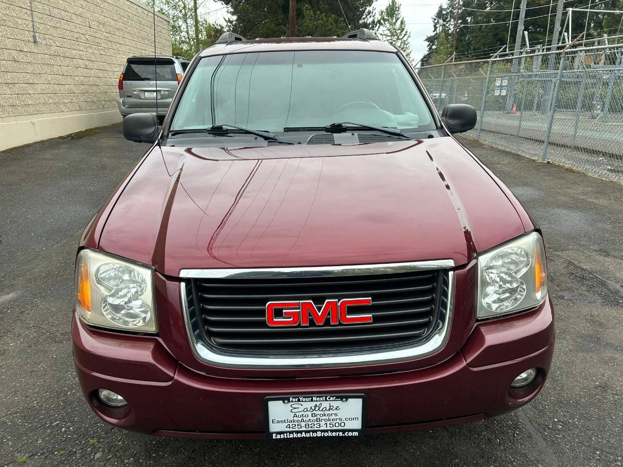 Used 2003 GMC Envoy XL SLE AWD/4WD image 2