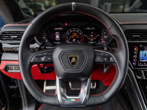 Used 2024 Lamborghini Urus S AWD/4WD image 28