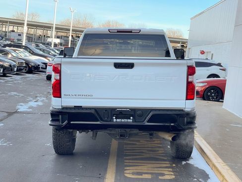 Used 2021 Chevrolet Silverado 2500 W/T w/ WT Fleet Convenience Package image 4