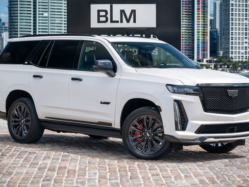 Used 2023 Cadillac Escalade V image 1