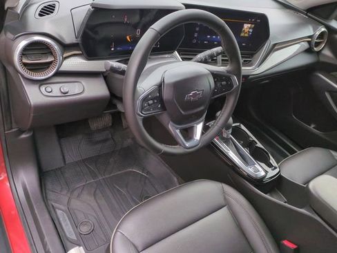Certified 2024 Chevrolet Trax ACTIV w/ Driver Confidence Package FWD image 10