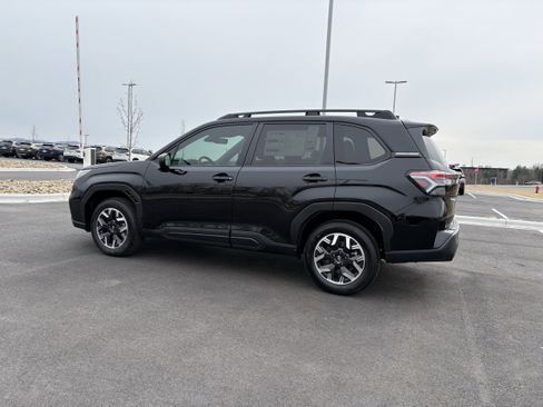 New 2026 Subaru Forester Premium image 5