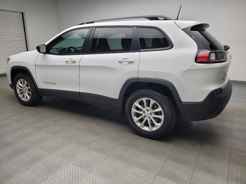 Used 2022 Jeep Cherokee Latitude Lux w/ Sun & Sound Group AWD/4WD image 3