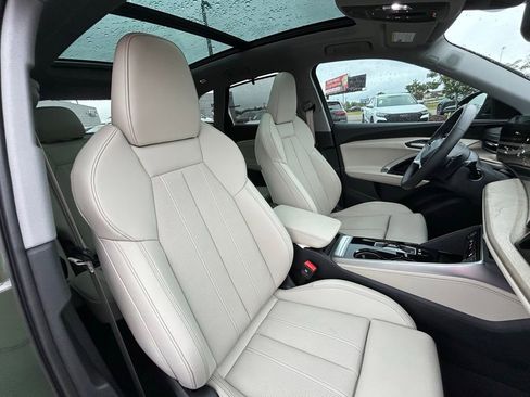 Used 2025 Audi Q5 Premium Plus w/ Premium Plus AWD/4WD image 45
