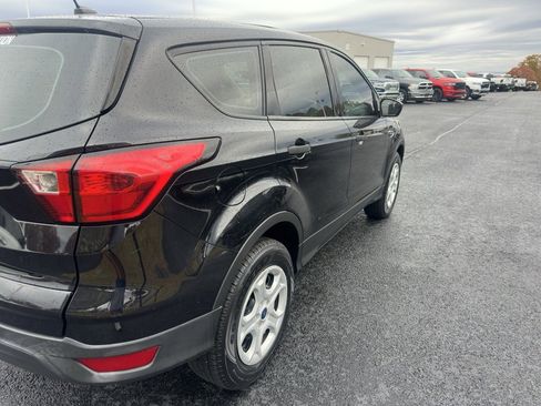 Used 2019 Ford Escape S image 25