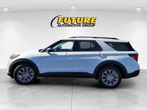 New 2026 Ford Explorer Active w/ Active Comfort Package image 7