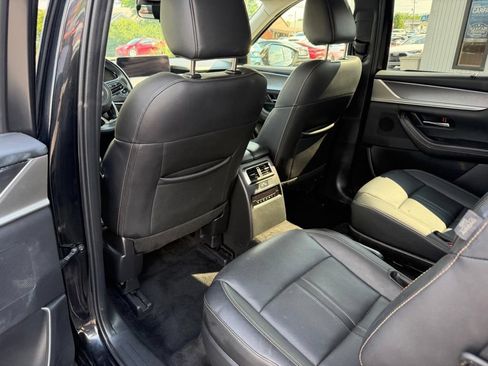 Used 2024 MAZDA CX-90 3.3 Turbo w/ Preferred Plus AWD/4WD image 18
