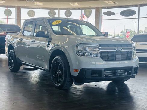 Used 2024 Ford Maverick Lariat w/ FX4 Off-Road Package AWD/4WD image 5