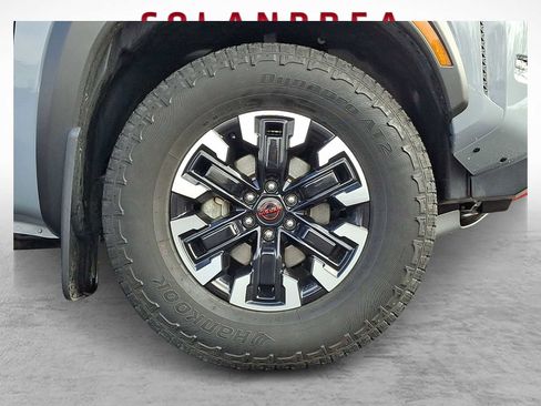 Used 2024 Nissan Frontier PRO-4X w/ Pro Convenience Package image 7