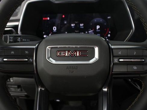 New 2026 GMC Canyon AT4 w/ Off-Road Front Bumper Package image 12