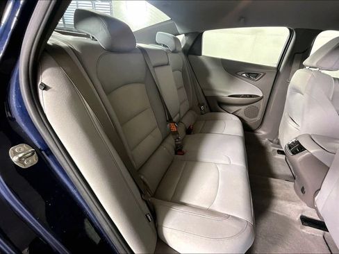 Used 2020 Chevrolet Malibu LT FWD image 23