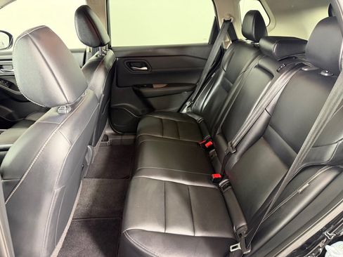 Used 2024 Nissan Rogue SL AWD/4WD image 20
