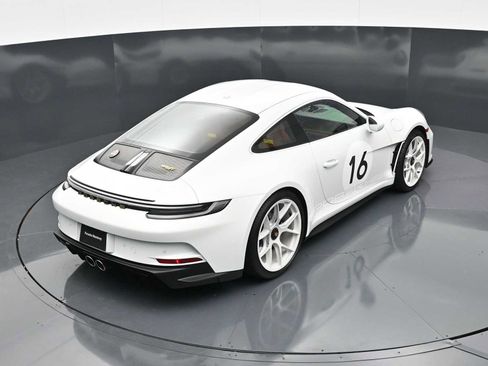 Certified 2024 Porsche 911 GT3 RS RWD image 42
