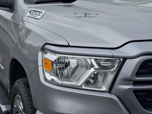Used 2022 RAM 1500 Big Horn AWD/4WD image 9