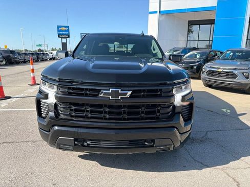Used 2024 Chevrolet Silverado 1500 RST AWD/4WD image 8