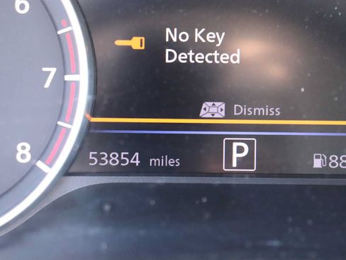 Used 2023 Nissan Sentra SV FWD image 11