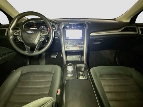 Used 2020 Ford Fusion SE AWD/4WD image 9