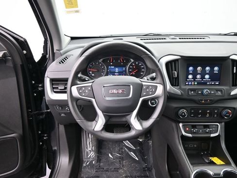 Used 2023 GMC Terrain SLE w/ Elevation Edition image 11