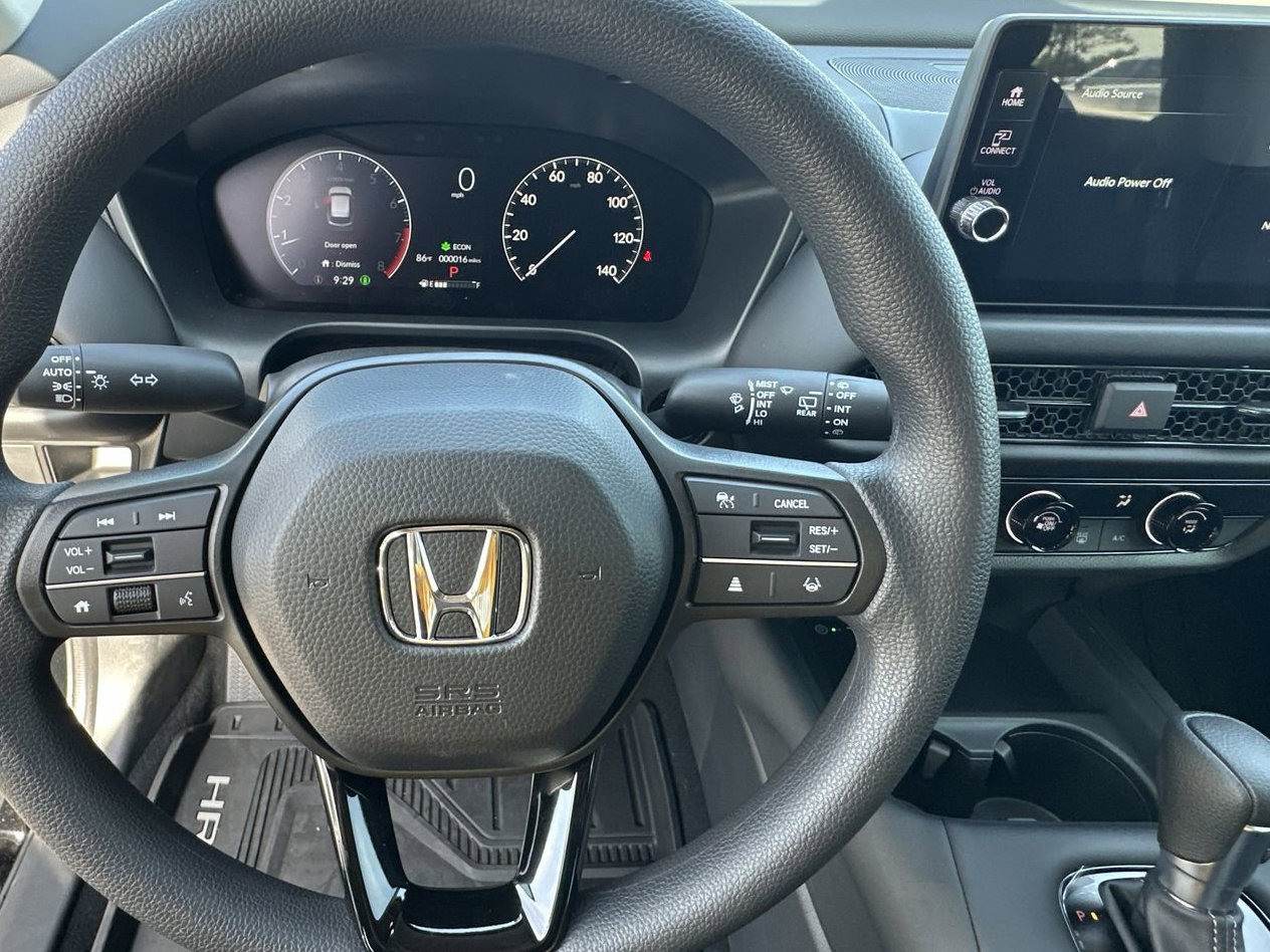 Certified 2026 Honda HR-V LX image 13
