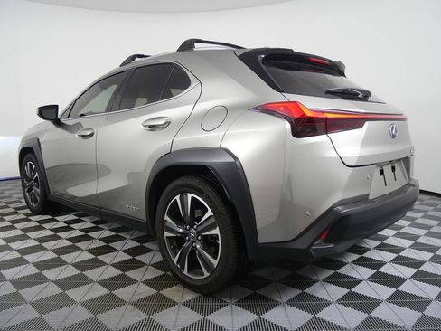 Used 2020 Lexus UX 250h w/ Premium Package image 5