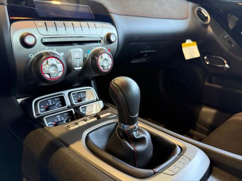 Used 2012 Chevrolet Camaro ZL1 RWD image 17